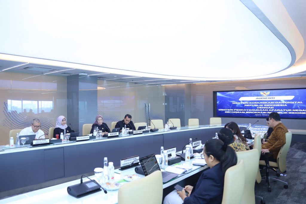 Pembahasan Isu Prioritas Pemerintahan Digital PANRB dan Komdigi. Sumber. menpan.go.id