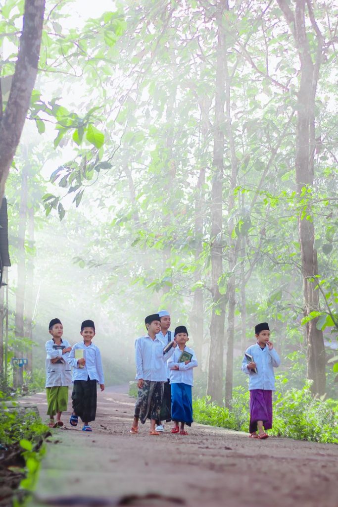 Ilustrasi Santri. sumber: pinterest @musthofa6457