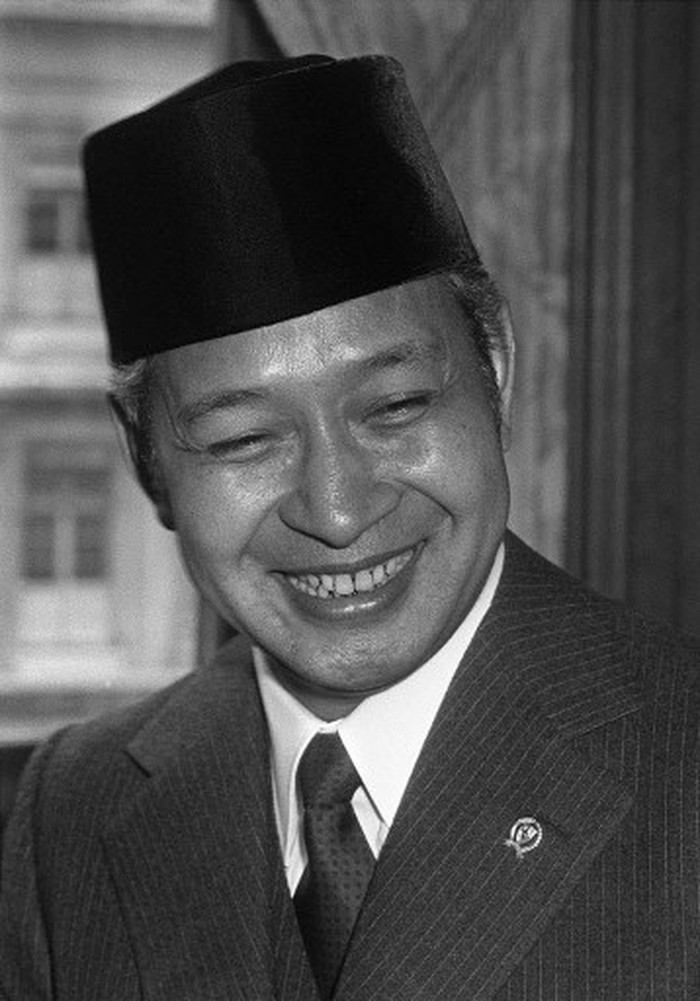 soeharto saat menjabat sebagai presiden ri kedua