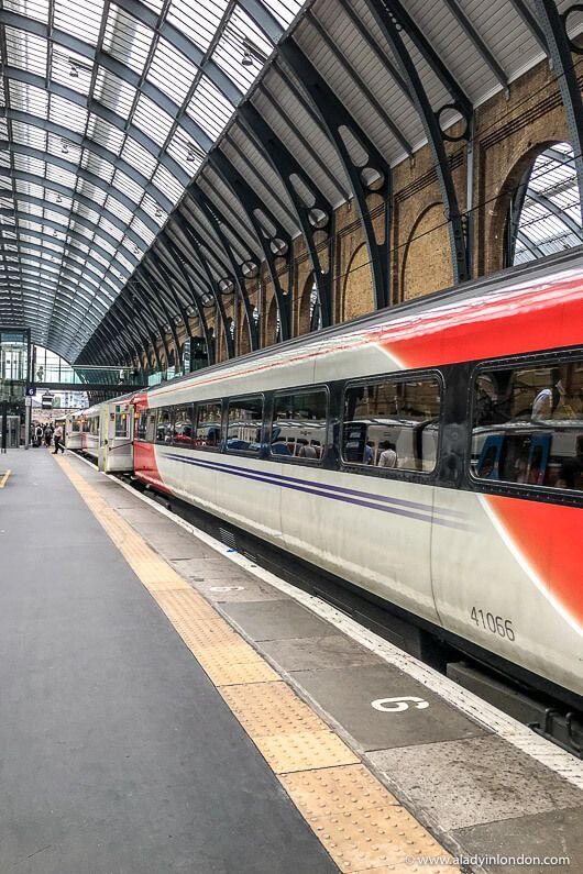 stasiun kereta london