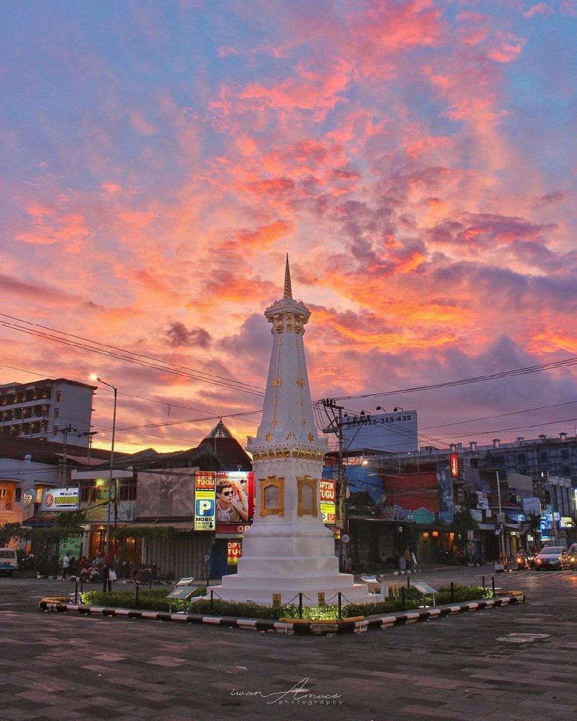 tugu jogja